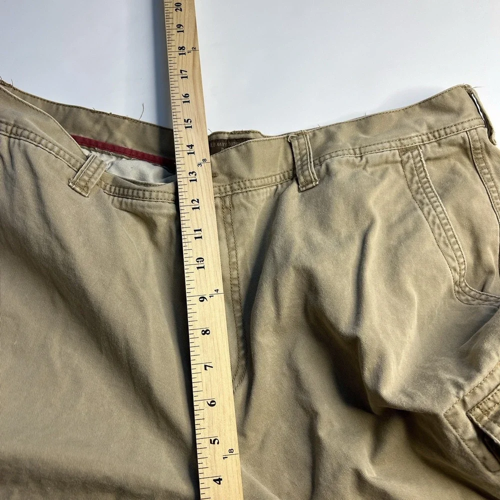 Y2K‎ Old Navy Men Khaki Cargo Shorts 40 Grunge Skate Utility Outdoor